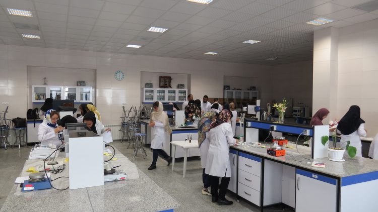 ۹۸/۵/۱۰-کارگاه عملی آموزش ساخت کرم ضدچروک